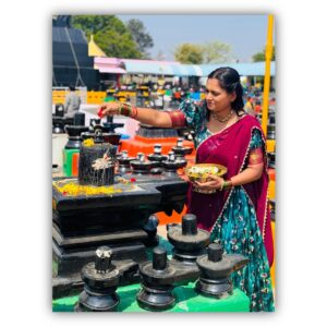 Pooja Sani Instagram - OM NAMAH SHIVAYA 🔱🕉️
.
📸 : @manohar_brahmavar 
.
🥻: @classy_renthouse 
.
📿 : @rent_a_smile 
.
#poojasani