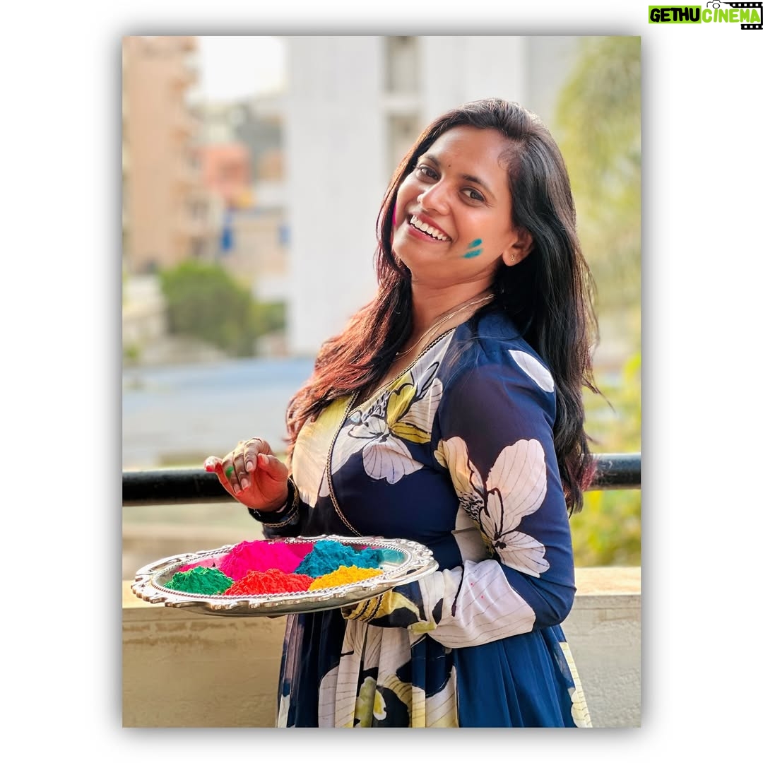 Pooja Sani - 12.7K Likes - Happy Holi 🌈
.
PC : @manohar_brahmavar
.
#poojasani #bornoninstagram