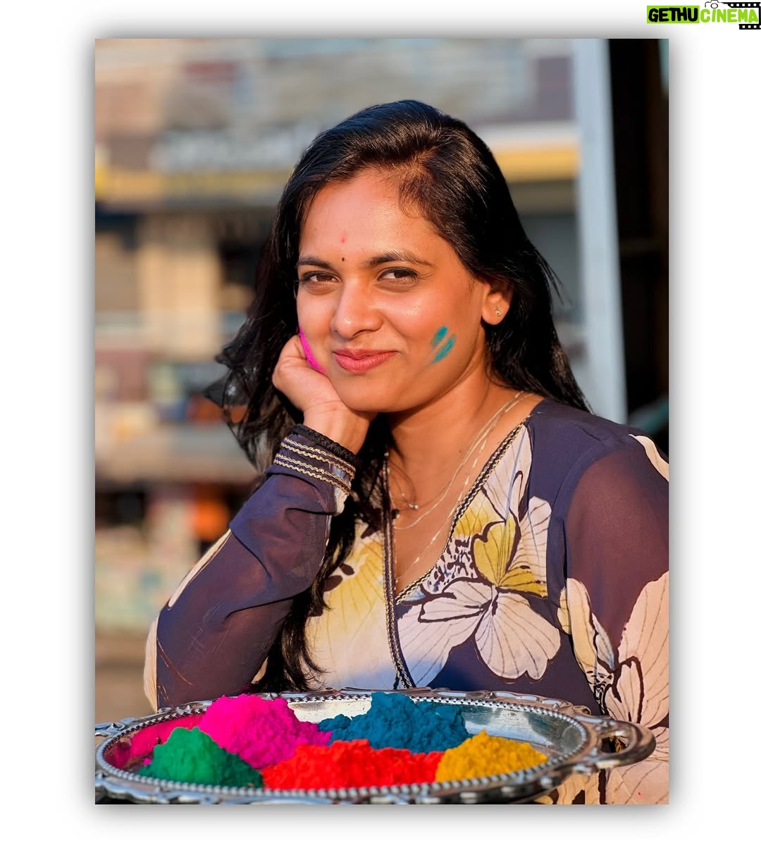 Pooja Sani - 12.7K Likes - Happy Holi 🌈
.
PC : @manohar_brahmavar
.
#poojasani #bornoninstagram