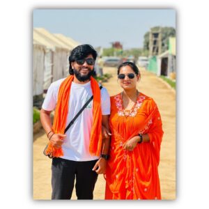 Pooja Sani Instagram - POV: You’re Witnessing the world’s largest spiritual gathering what your 5 generation couldn’t 🙏🏻 
.
MAHAKUMBH 🕉️ 
.
PC : @manohar_brahmavar @siddarth2628 
.
#poojasani #bornoninstagram