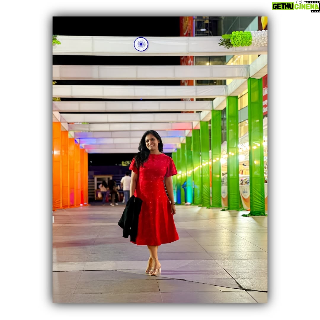 Pooja Sani - 4.9K Likes - Happy Republic Day 🇮🇳
.
PC : @manohar_brahmavar 📸
.
#poojasani #bornoninstagram