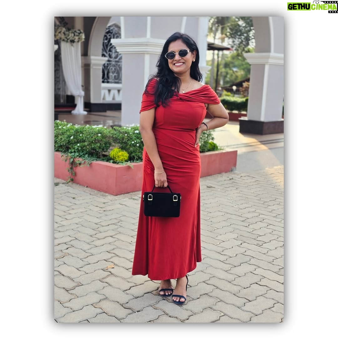 Pooja Sani - 11K Likes - Proud owner of chubby cheeks 🙊😇
.
PC : @smichaeljack49 📸
.
👗: @myntra
.
#poojasani #bornoninstagram