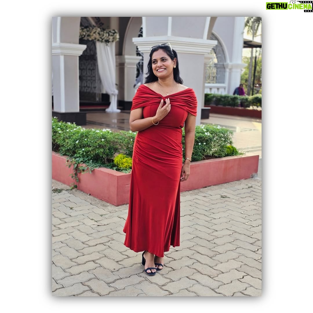 Pooja Sani - 11K Likes - Proud owner of chubby cheeks 🙊😇
.
PC : @smichaeljack49 📸
.
👗: @myntra
.
#poojasani #bornoninstagram