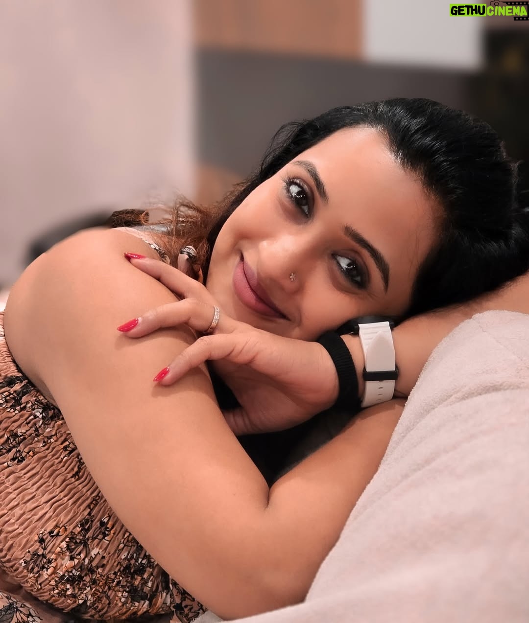 Poojitha - 2.2K Likes - āYour vibe attracts your tribeā
Photo : @dia.actress
#poojithamenon #good #photo #happy #me