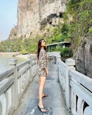 Prachi Bansal Instagram - The art of nature🫠😍😻🫠

:
:
:
:
:
:
:
:
:

#instamood #potd #hiddencaves #nature #naturelovers #caves #ootdfashion #vietnam #prachibansal