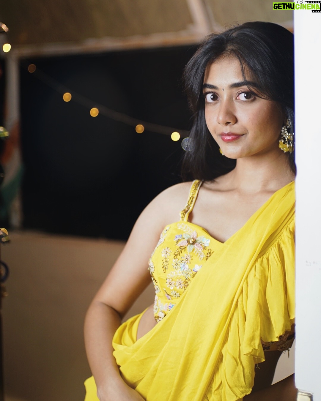 Preethi Pagadala - 29.8K Likes - 🌼🌼🌼
.
.
.
📸: @frameinsidetheframe