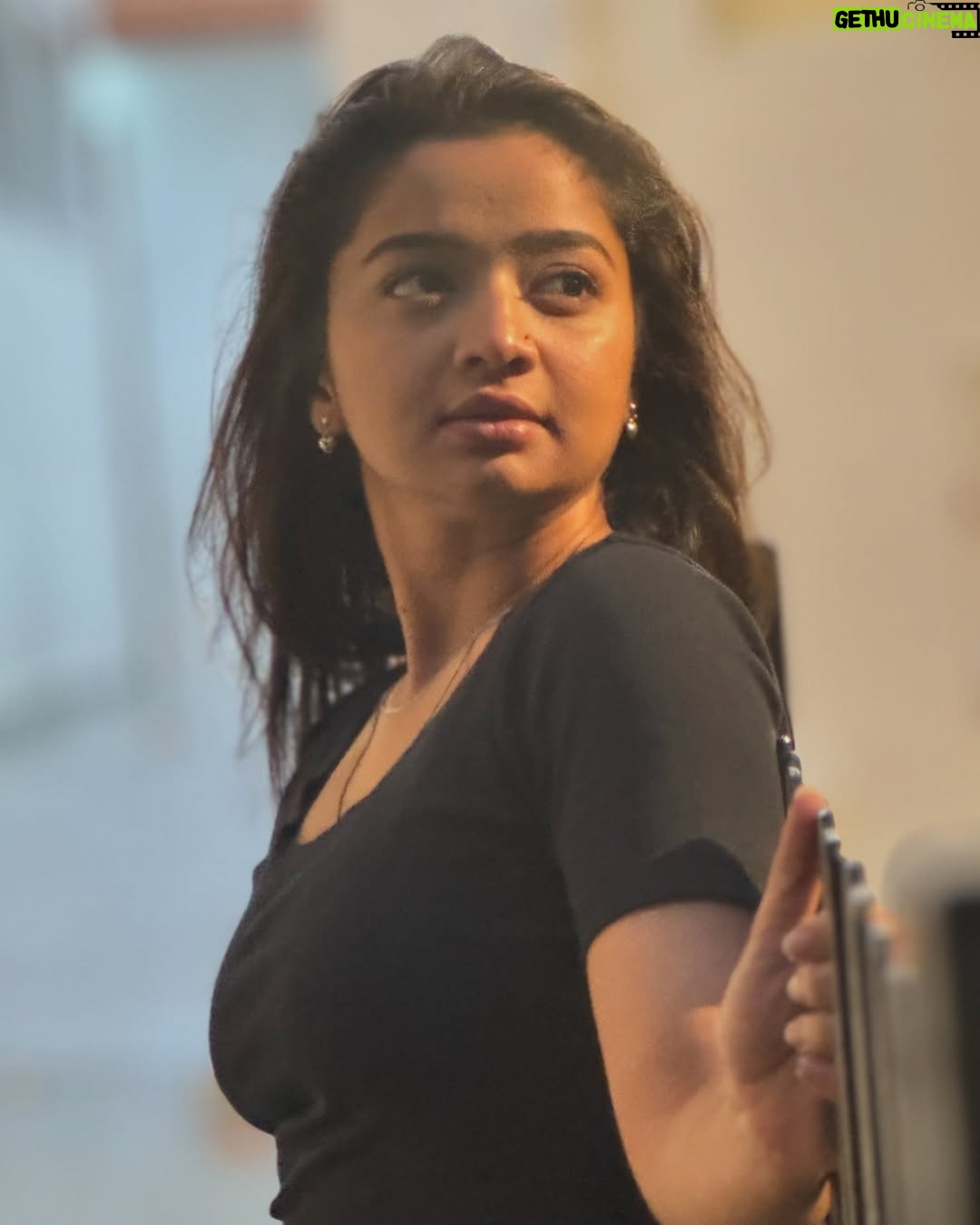 Priya J Achar - 12.1K Likes - ನಿನ್ನಿಂದ ತಾನೆ …♥️
.
.
.
#priyajachar #love.exe #favsong