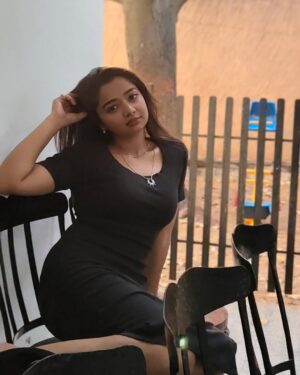 Priya J Achar Instagram - ನಿನ್ನಿಂದ ತಾನೆ …♥️
.
.
.
#priyajachar #love.exe #favsong