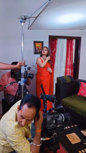 Priyanka Halder Instagram - Shootdairies 🎥🎬
#actor #onset #actorslife #reelitfeelit #mumbai