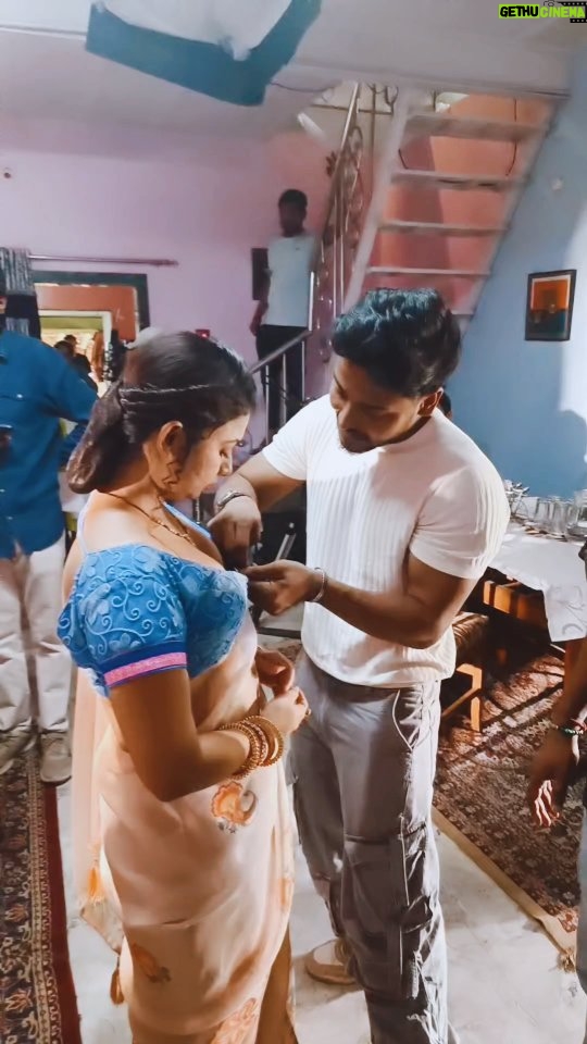Priyanka Halder - 3.3K Likes - Es Dil ki bas ye khwahish thi.. aapna banalu tujhko ❤️
#onset #actorslife #instareels #reelitfeelit #romantic #shootingtime