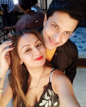 Priyanka Halder Instagram - On shoot 🎥🎬
#onset #actors #actorslife #friends #mumbai