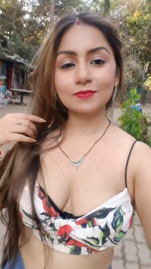 Priyanka Halder Instagram - 🌶️🔥
#onset #actor #actorslife #shootday #instareels #mumbai