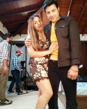 Priyanka Halder Instagram - On shoot 🎥🎬
#onset #actors #actorslife #friends #mumbai
