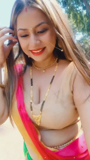 Priyanka Halder Instagram - Aisa lagta hai mujhe pyar ho gaya ❤️
#actor #actorslife #onset