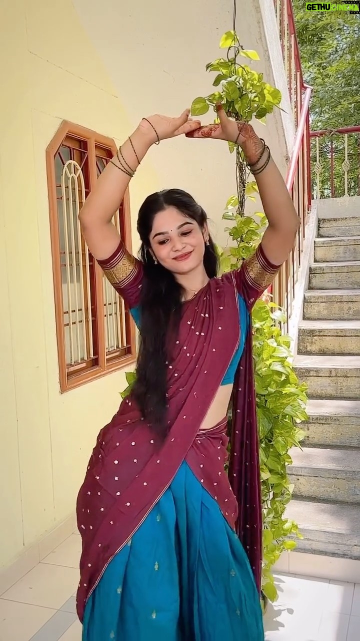 RK Dhanusha - 59.2K Likes - Kanimaa repeatuuuuuu🔁😎🥳
#poojahegde #kanima #retro #suriya #tamil #rkd #rkdhanusha #loveislove