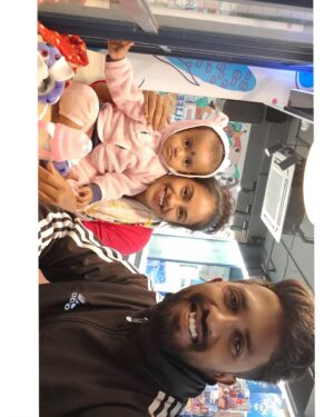 Rachu Suri Instagram - Nan Family 🥺🫀🌍 nivibbhre nange family antha iddre, yaru aagalla, yaru iralla🥹 artha maadkondorgintha bejar maadthirore jaasthi🙏innyavathu avr yak maathadalla, avr yak bejar maadthare antha ankolalla, nivibbhre nan life alli kushi, Preethi ellanu🥺🫂 Love u both 🥹🧿❤️ @chandhu_kshatriyas ❤️ @pappa_girl_27 🧿