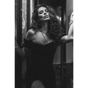Raffaella Modugno Instagram - ❤️ 
@photo_rome_yana 
@beauty.in.roma