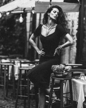 Raffaella Modugno Instagram - La pioggia fuori, il vino dentro. E Roma che resta bellissima, anche bagnata.
@photo_rome_yana 
@beauty.in.roma 
❤️🍝 🍷
