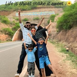 Rajani Shashikumar Instagram - Life is short… make it sweet🌼
@shashikutty 

#kannada #insta #reels #keepsupporting