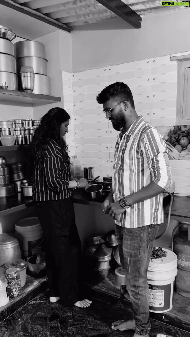 Rajani Shashikumar - 17.4K Likes - Ethara himse kotre yaar badhukthare sir..😫🥺…
@shashikutty
#kannada #insta #reels #keepsupporting