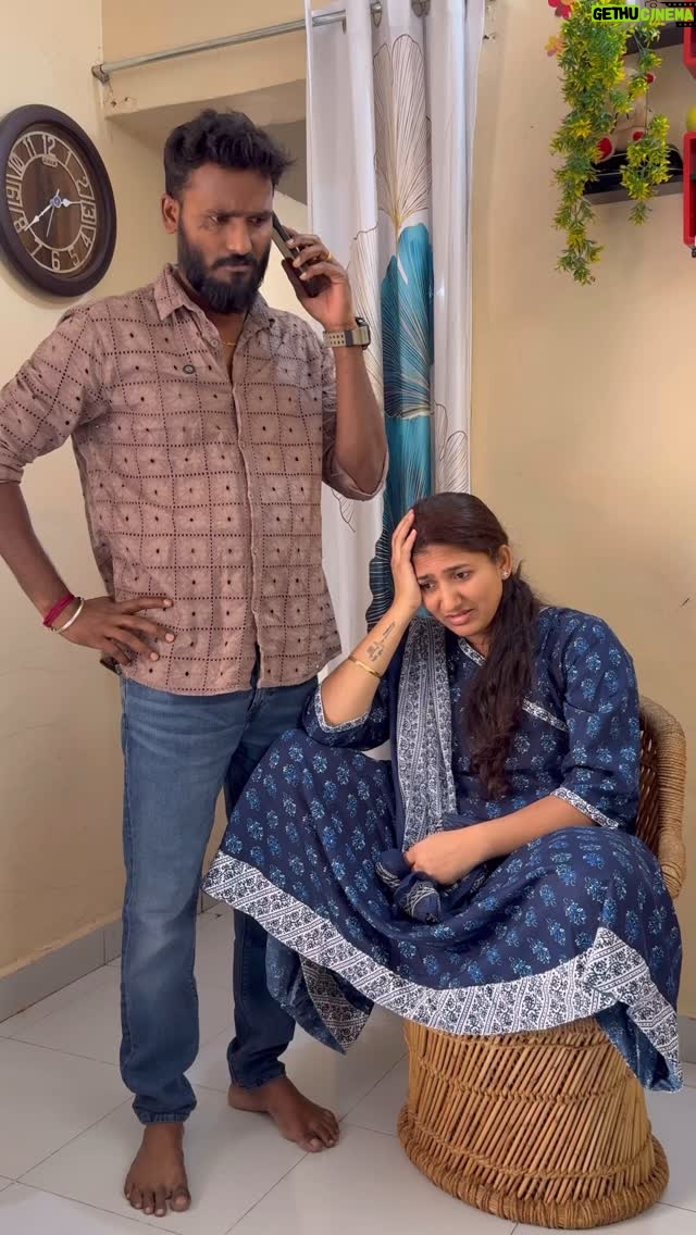 Rajani Shashikumar - 20.7K Likes - Bank alli kelo personal problem yavdhu antha gothildhe ero astu dhaddana???🙃… athva naatka madthidhana 🤔…
@shashikutty
#kannada #insta #reels #keepsupporting