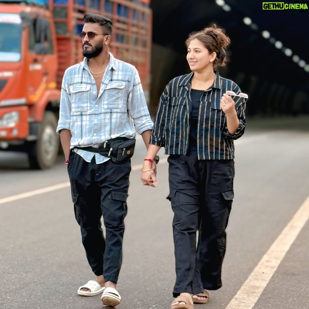 Rajani Shashikumar - 87.9K Likes - Life is short… make it sweetđŸŒ¼
@shashikutty
#kannada #insta #reels #keepsupporting