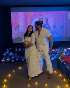 Rajini Instagram - Why go for the usual when @bingetown_in creates the most dreamy couple celebrations ever?
From candlelight setups to private screenings, every detail is curated for you two to make magical memories!

Book your perfect date on WhatsApp 86189 76974 or visit www.thebingetown.com

We’re at 13 branches across Bangalore, Hyderabad & Delhi, and soon coming to Mumbai, Chennai & Noida!

(couple celebrations, romantic date ideas, private theatre bangalore, anniversary surprise, dreamy dinner, luxury experience, unforgettable moments, thebingetown)
#BingeTown #CoupleGoals #RomanticVibes #DateNightDoneRight #LuxuryCelebration #PrivateTheatre #UnforgettableMoments #LoveInBangalore #PerfectSurprise #AnniversaryGoals