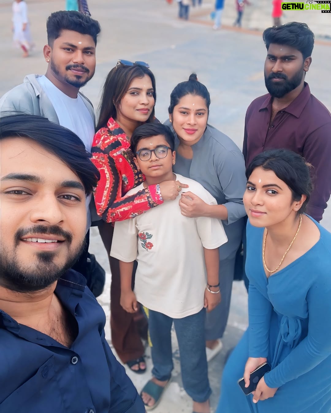Rajini Lakshmish - 3 Likes - Sipping coffee ☕️ watching the sky turn pink💕
