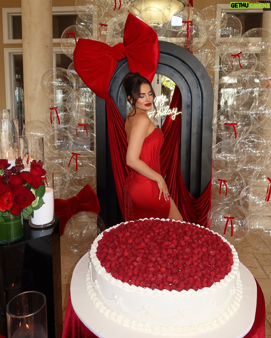 Rebecca Ghaderi - 592K Likes - 27 ♥️
All designs & decorations by @mahipasha
@hananehcouture
@melikazeynali
@rl_footage
@amirrezaakbari
@gigiscandlesoc
@balloondesignbytina
@nonnascuisine
@habib0160
