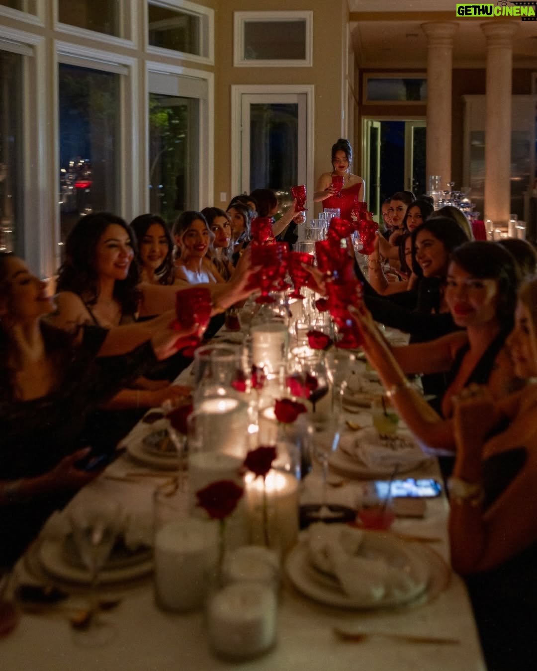 Rebecca Ghaderi - 453.5K Likes - These people made my birthday extra magical🎂
♥️
#27
All designs & decorations by @mahipasha
@rl_footage
@hananehcouture
@melikazeynali
@amirrezaakbari
@gigiscandlesoc
@balloondesignbytina
@nonnascuisine