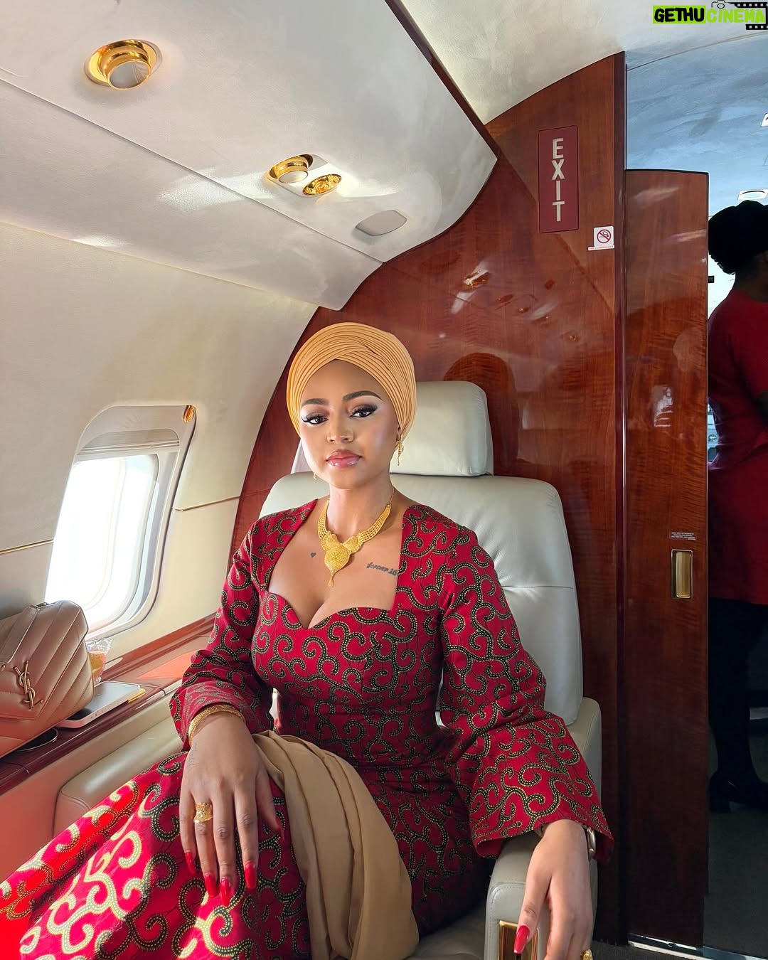 Regina Daniels - 318.5K Likes - Akwaaba 🤩
Here in Ghana for the inauguration of the president 🇬🇭
Outfit: @regaeofficial