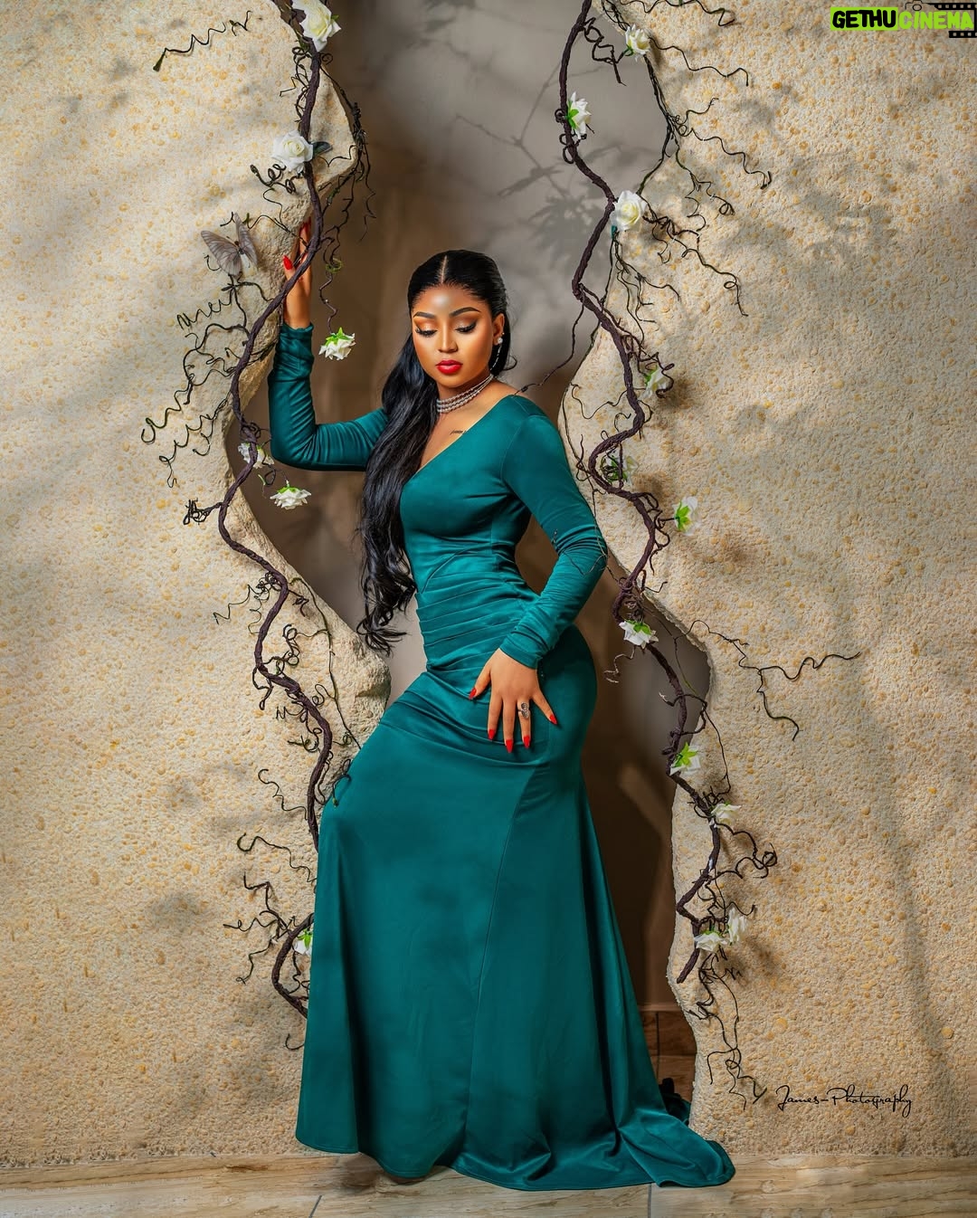 Regina Daniels - 393.4K Likes - Do Not hurry in life if February doesn’t March, April May.
Dress: @regaeofficial