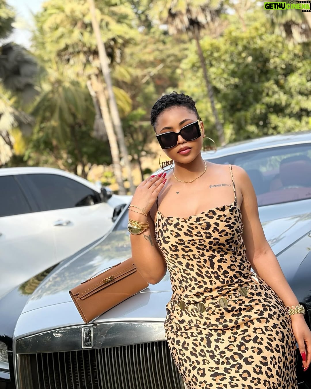 Regina Daniels - 238.8K Likes - Current Status: Grateful and Glowing 🤩🤎