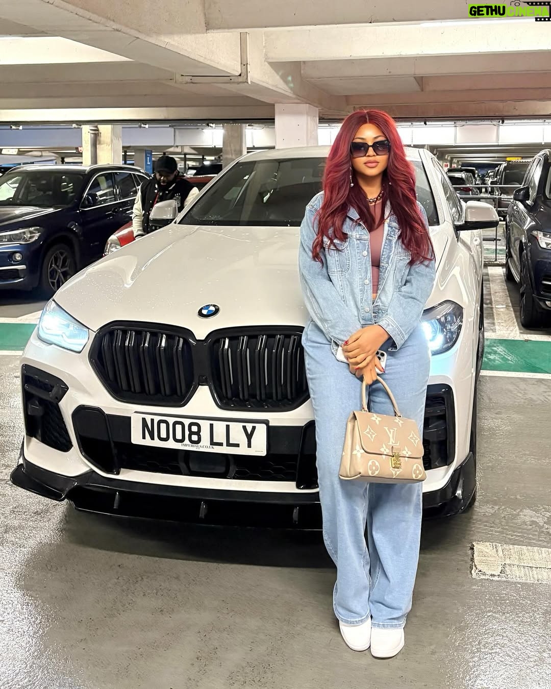 Regina Daniels - 221.1K Likes - In London for the premiere of the movie THE WAITER and it’s a blast already ! 🤩