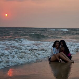 Resham Shrivardhan Instagram - Mine all mine :)🌸❤️

#fyp #explore #reshamalaya #sisters