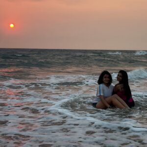 Resham Shrivardhan Instagram - Mine all mine :)🌸❤️

#fyp #explore #reshamalaya #sisters