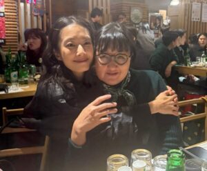 Rho Hee-young Instagram - #영화로비vip시사회 #영화로비 #하정우 감독 응원하러 다모인 우리~~^^ 런던서 전시하러온
@philipcolbert 까지 함께 애파에서 ㅎ 
하정우표블랙코미디 
이런 다양성 컨텐츠들이 사랑받아야 마땅합니다..!!!
집에와😘 돌아와서도 골프치다가 꼭생각나서 키득 키득 ㅎ ㅎ ㅎ ㅎ ㅎ ㅎ ㅎ ㅎ 👏👏🪺👏🪺❤️❤️❤️❤️❤️❤️❤️😀😀😀😀😀😀😀😀😀
대한민국 영화를 지키기위해 주말엔 극장으로 go go go..!!!!!🚗🚗🚗🚗🚗🚗