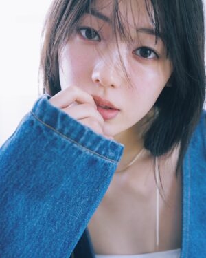 Riho Nakamura Instagram - @ray.magazine 🌸