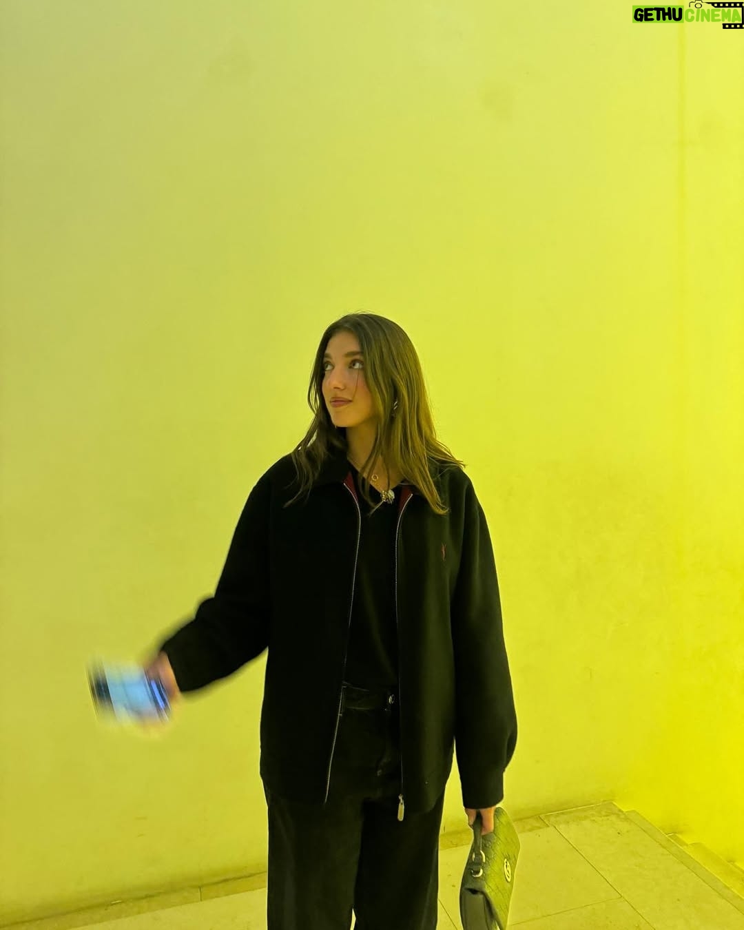 Rina Lipa - 37.1K Likes - 🍞