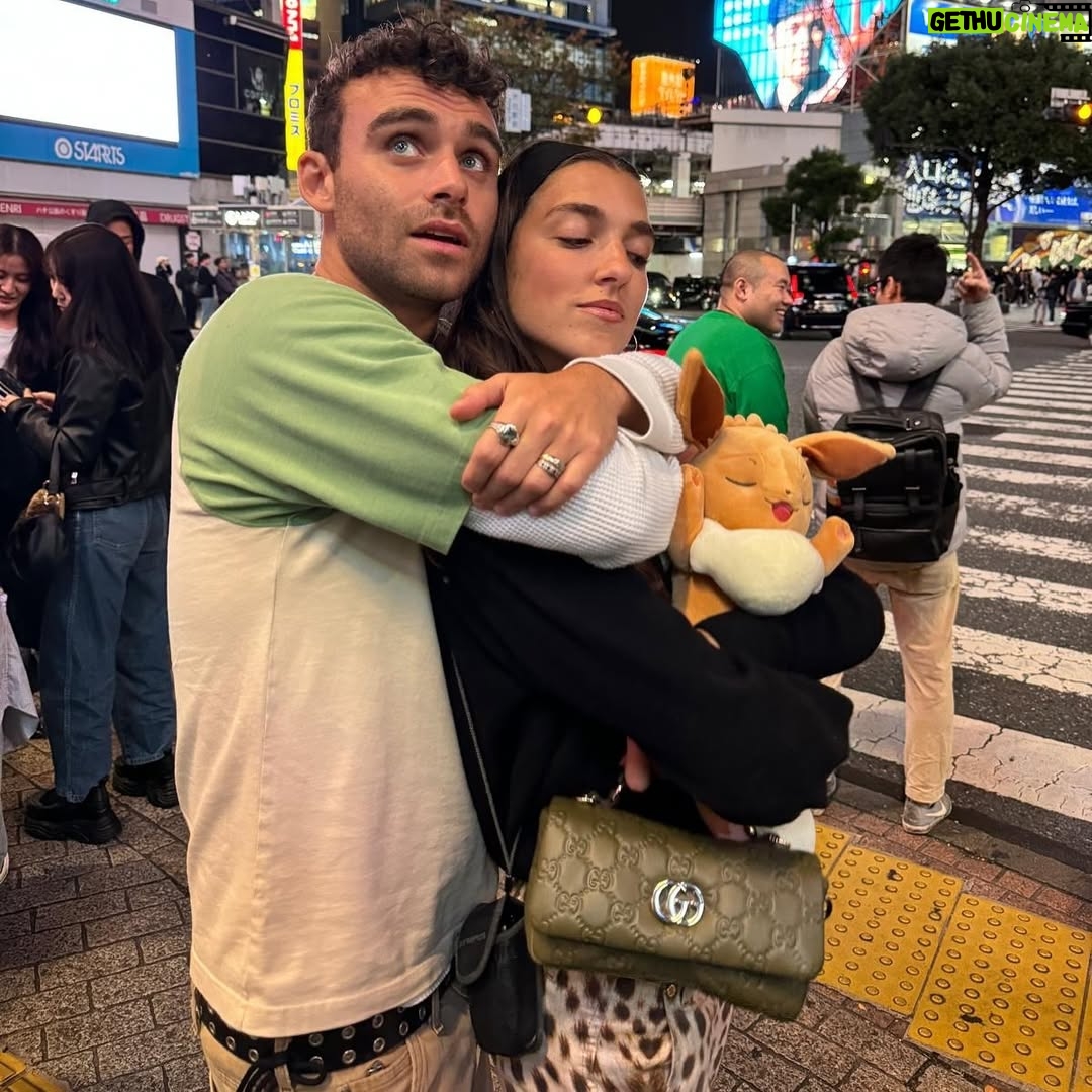 Rina Lipa - 44.5K Likes - konnichiwa ⋆✴︎˚。⋆