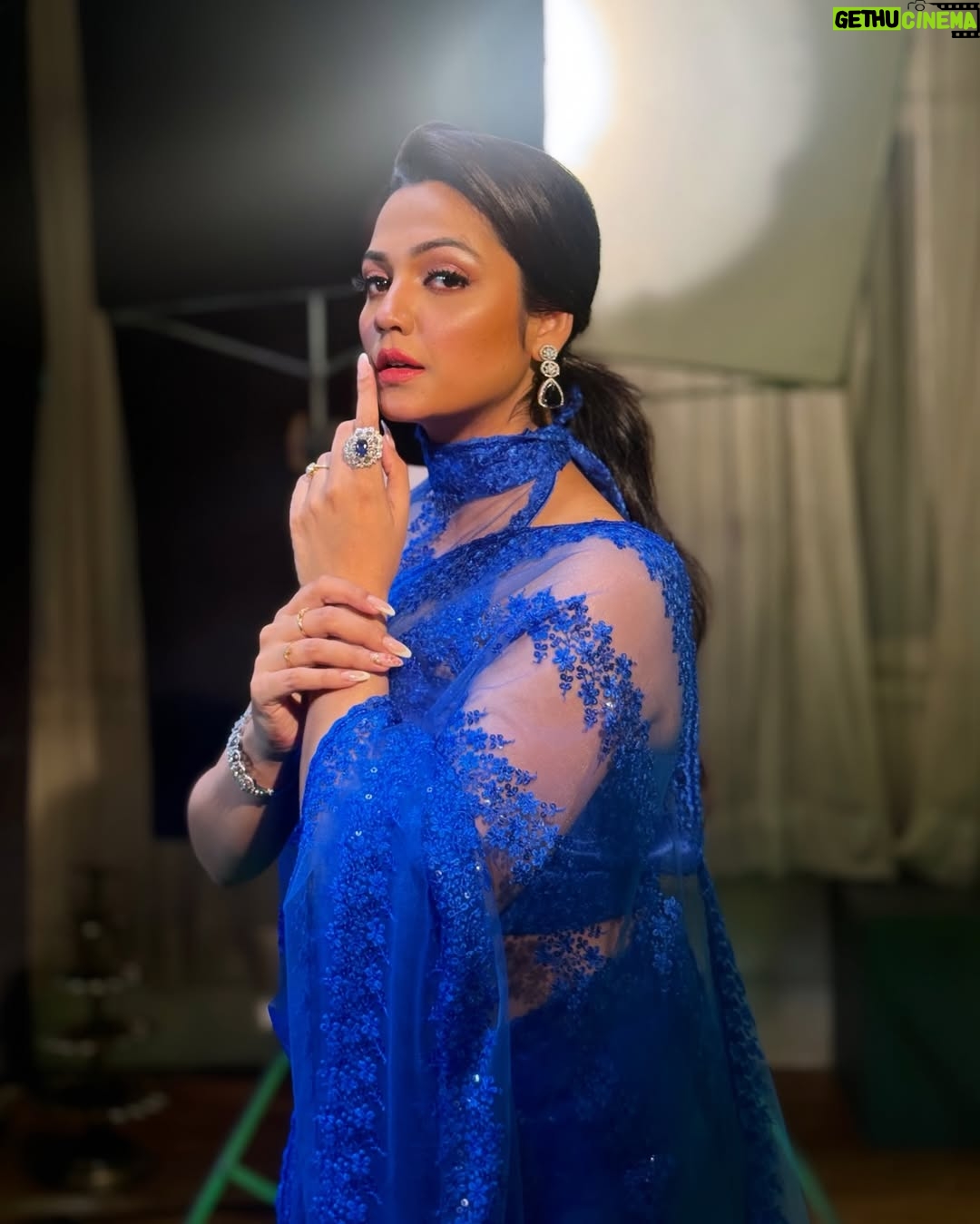 Ritu Rai Achary - 2.9K Likes - 💙💙💙💙💙

@ritu.rai.acharya 
@sampurna_dey_100 
@rintuchakraborty1207 
@makeupbysumanganguly 
@jhalsadey201 

#instalike #instafashion #sareelovers #instacake #instafashion #instadesign #instamood #instalove #reach #reachforthestars