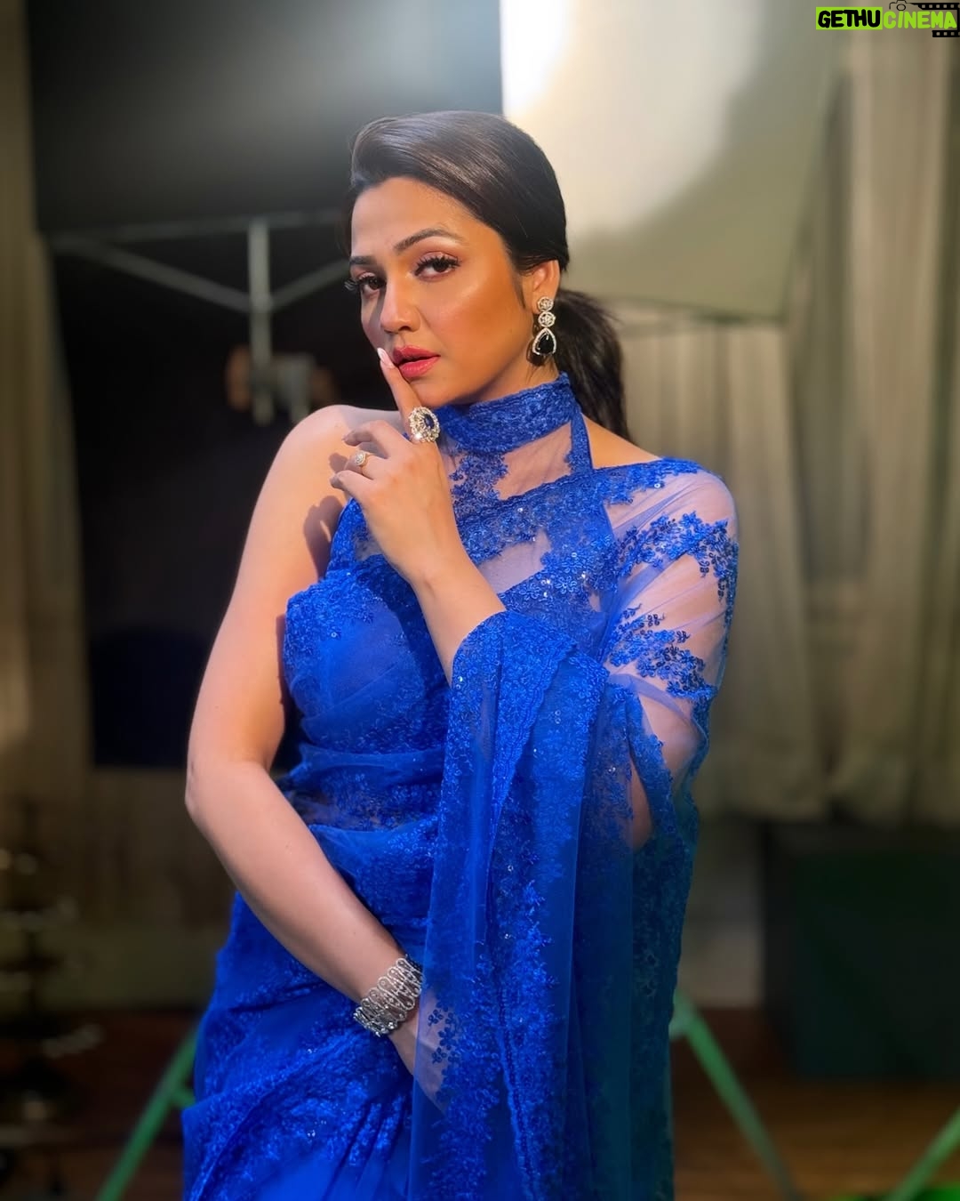 Ritu Rai Achary - 2.9K Likes - 💙💙💙💙💙

@ritu.rai.acharya 
@sampurna_dey_100 
@rintuchakraborty1207 
@makeupbysumanganguly 
@jhalsadey201 

#instalike #instafashion #sareelovers #instacake #instafashion #instadesign #instamood #instalove #reach #reachforthestars