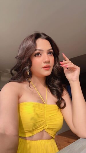 Ritu Rai Achary Instagram - Feeling beautiful, Is a choice 🥰make it ❤️🎀🧿✨✨#reels #viral #instalike #happy #1