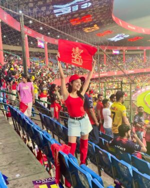 Riya Verma Instagram - What a Match🔥 Best experience of my life🔥 Namma Bengaluru thank you so much for having me♥️ CSK it was a great match from you guys as well♥️ 
#rcbvscsk #RCB #virat #viratkohli #bachu #ipl #ipl2025