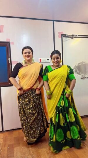 Rohini Reddy Instagram - We are back👯‍♀️

#aftersolongtime #dancereel #rowdyrohini #paagalpavithraa