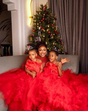 Ruth Kadiri Instagram - Shoot put together by @houseofama 
 Outfit : @houseofama 
Kids outfit @royalty_by_meredith 
Make up @austas_place 
Hair by @ids_touch 
Photography by @officialphotofreak 

Love lives here!❤️