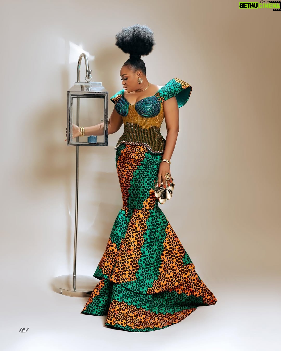 Ruth Kadiri - 113.6K Likes - AKWA IBOM❤️ hit or MISS??
@iniedo
Outfit @oga_okoro
Styling @doziejacobs
Makeup @makeupwithtemi
Hairstyling @hairbystargreat.ng
Photography @mavstudios_