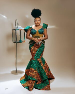 Ruth Kadiri Instagram - AKWA IBOM❤️ hit or MISS??
@iniedo 
Outfit @oga_okoro 
Styling @doziejacobs 
Makeup @makeupwithtemi
Hairstyling @hairbystargreat.ng
Photography @mavstudios_