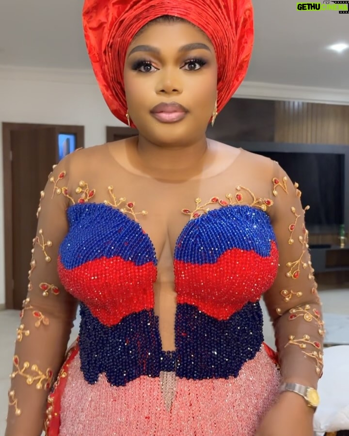 Ruth Kadiri - 81.9K Likes - Which RUTH DO YOU PREFER??? A( red ) or B(white)💋