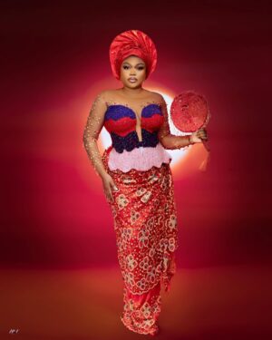 Ruth Kadiri Instagram - What’s my character full name in my last movie upload????
#ruthkadiri247totheworld 
Best community members…
PRESIDENT ANAMBRA WIVES ASSOCIATION 
Happy Valentine’s Day!❤️

Outfit @oga_okoro 
Styling @doziejacobs 
Makeup @glam_by_moh 
Hairstyling @ids_touch 
Gele @kezartistry_2
Handfan @glambeadsbyseline 
Photography @mavstudios_
Reels @reelsbygeorge_